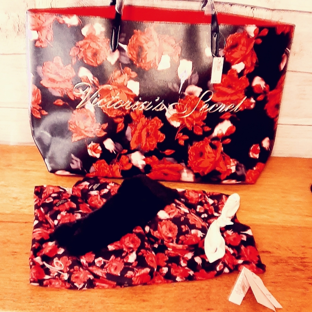 NWT  matching VICTORIA SECRET Tote & slippers